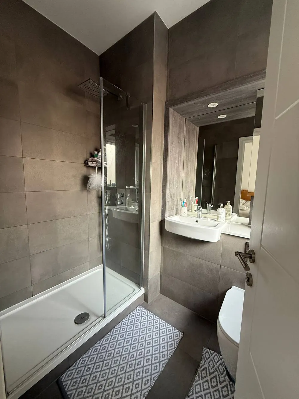 Bathroom Clean — JTTW Cleaning Solutions
